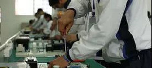 夾江縣云吟職業(yè)中學(xué)校學(xué)生實訓(xùn)