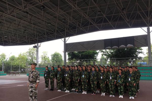 四川省犍為職業(yè)高級中學軍訓匯演