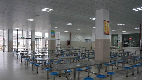 金沙縣中等職業(yè)學校食堂環(huán)境