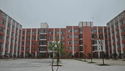 開陽職業(yè)技術(shù)學(xué)校宿舍環(huán)境
