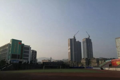 四川省敘永縣職業(yè)高級中學(xué)校運(yùn)動場