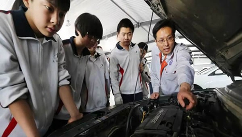 納雍中等職業(yè)學校汽車運用與維護