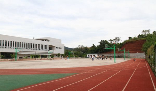 眉山市華西航空旅游學(xué)校室外運(yùn)動(dòng)場(chǎng)