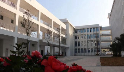 眉山信息工程學(xué)校教學(xué)大樓內(nèi)景2