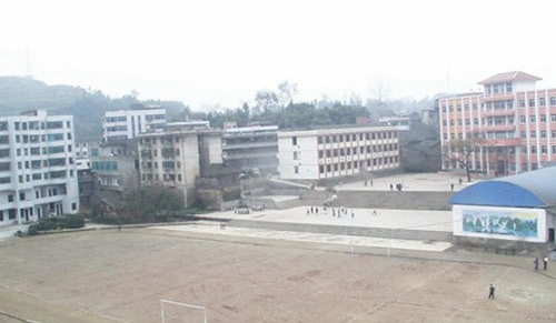 儀隴縣職業(yè)高級中學(xué)校園風(fēng)景
