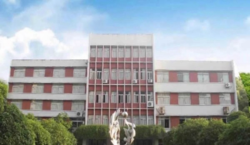 南充運輸工程職業(yè)學(xué)校優(yōu)美的校園