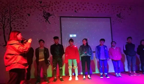 成都市恒輝技工學(xué)校校園歌手大賽