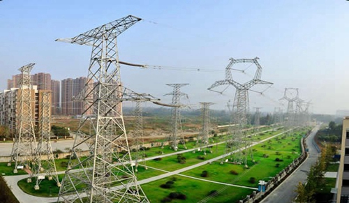 四川電力職業(yè)技術(shù)學(xué)院輸配電線路實(shí)訓(xùn)基地