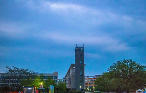 重慶電子工程職業(yè)學院學子廣場