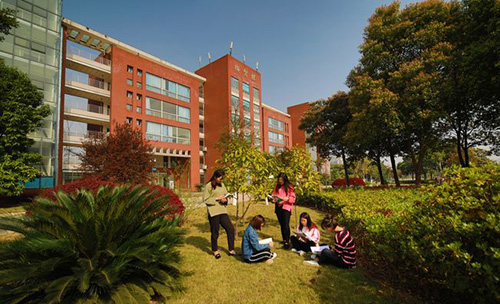 重慶電訊職業(yè)學院校園一角