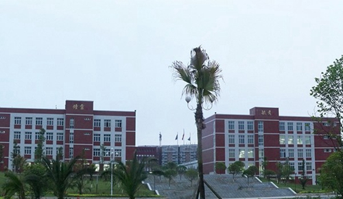 四川工業(yè)科技學(xué)院校園一角
