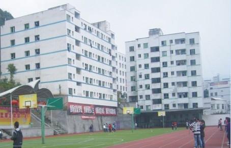 重慶市涪陵創(chuàng)新計算機(jī)學(xué)校