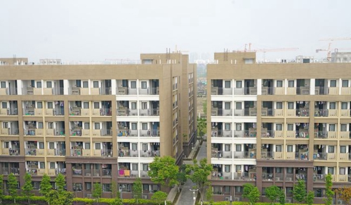 德陽(yáng)城市軌道交通職業(yè)學(xué)院學(xué)生公寓樓