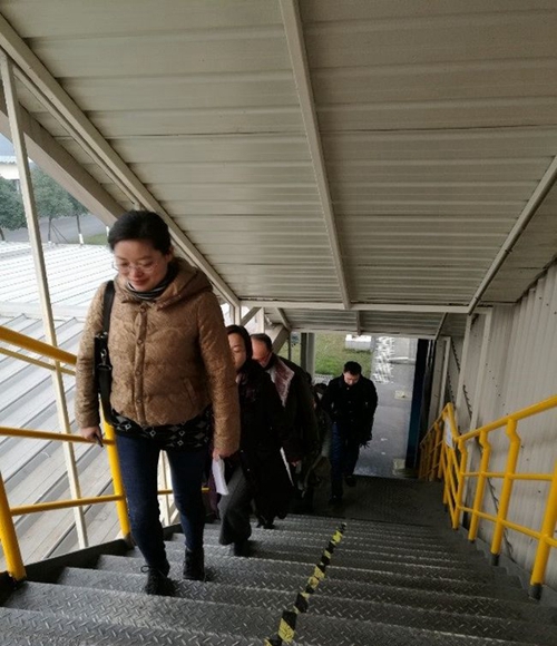中國工程物理研究院職工工學(xué)院警示標(biāo)志