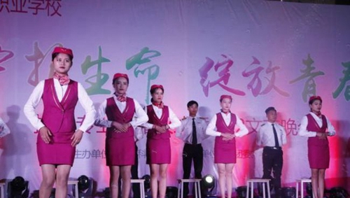 貴州省貴陽(yáng)市經(jīng)貿(mào)職業(yè)學(xué)校航空專業(yè)風(fēng)采