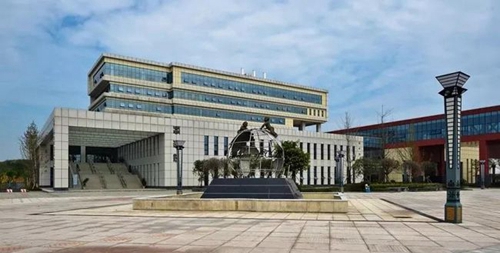 川南幼兒師范高等專科學(xué)校圖書館