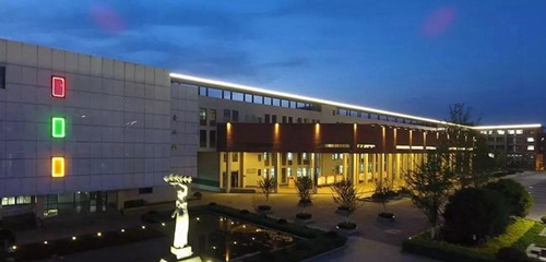 川南幼兒師范高等專科學(xué)校幼專夜景
