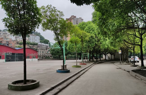 貴陽(yáng)電子職業(yè)學(xué)校籃球場(chǎng)