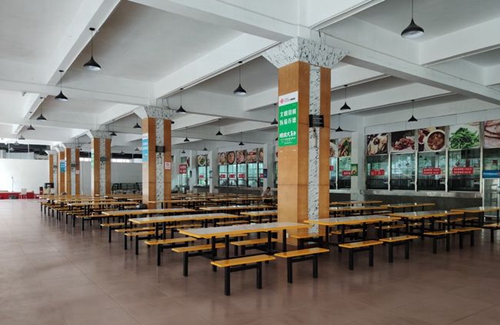 貴陽(yáng)電子職業(yè)學(xué)校校園食堂