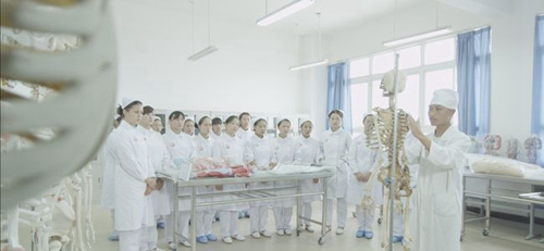 遵義職業(yè)技術(shù)學(xué)院護(hù)理專業(yè)實(shí)訓(xùn)室