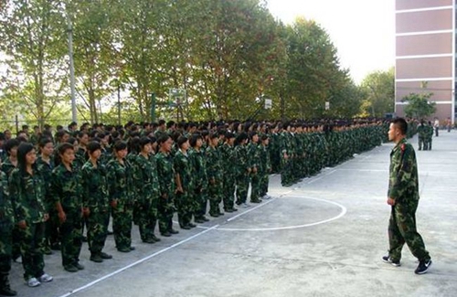 貴州城市職業(yè)學(xué)院軍訓(xùn)風(fēng)采