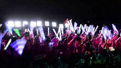 貴州城市職業(yè)學(xué)院群星慰問演出