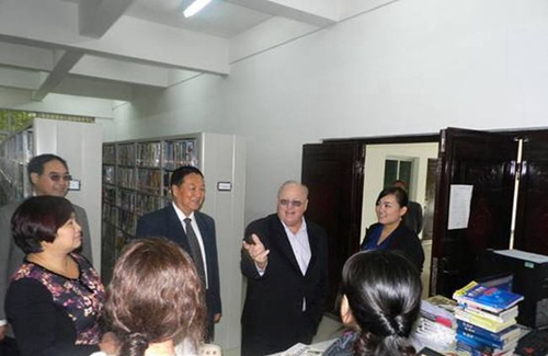 貴州城市職業(yè)學(xué)院外教來校