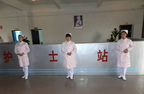 醫(yī)護學(xué)生上課情景