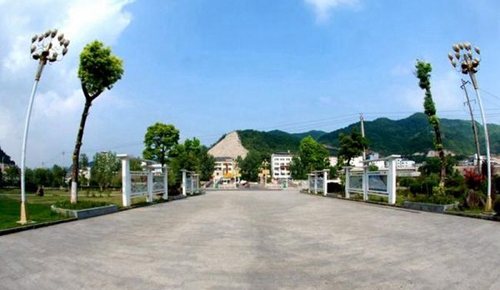 銅仁職業(yè)技術(shù)學(xué)院校園教學(xué)樓4
