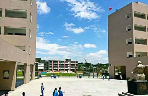 畢節(jié)醫(yī)學(xué)高等專科學(xué)校教學(xué)區(qū)