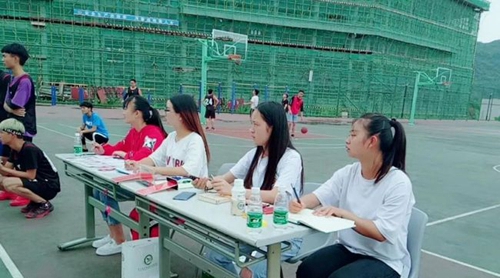 貴州電子商務職業(yè)技術學院籃球比賽