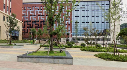 貴州電子商務職業(yè)技術學院學校路口