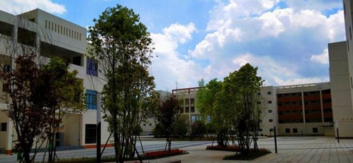 貴州經(jīng)貿(mào)職業(yè)技術(shù)學(xué)院校園綠植