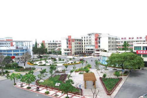 四川省江油中學(xué)桃李園