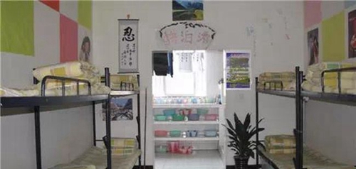 成都市籍田中學(xué)舒適的寢室