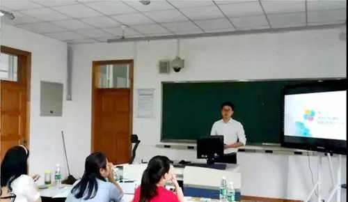 成都西川中學(xué)課堂掠影2