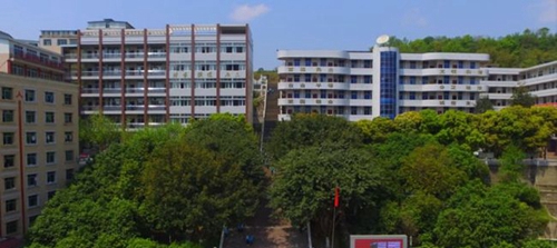 四川省蒼溪實(shí)驗(yàn)中學(xué)校教學(xué)樓