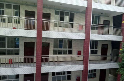 四川省蒼溪實(shí)驗(yàn)中學(xué)校實(shí)驗(yàn)綜合樓