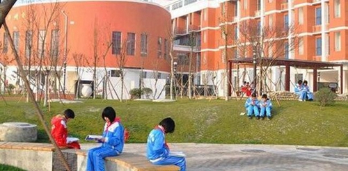 成都嘉祥外國語學(xué)校郫縣分校校園生活2