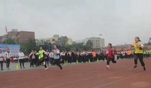 邛崍市強(qiáng)項(xiàng)實(shí)驗(yàn)學(xué)校動如脫兔