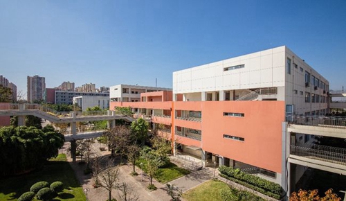 四川省成都市航天中學(xué)校實驗樓