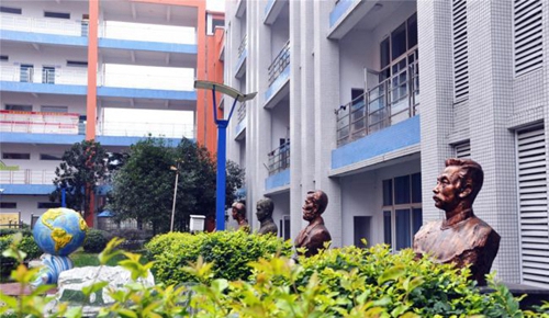 射洪綠然國際學校校園環(huán)境