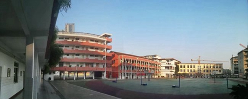 成都市通錦中學校校園一角