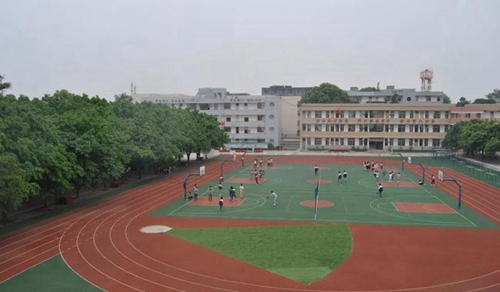 成都市新都區(qū)泰興中學(xué)校運動場