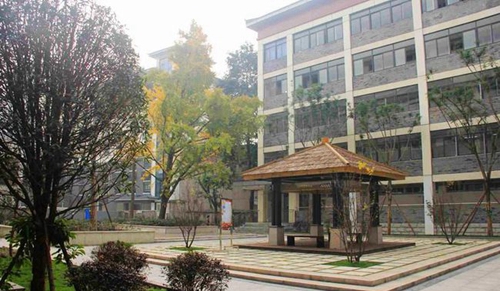 四川省成都市西北中學涼亭