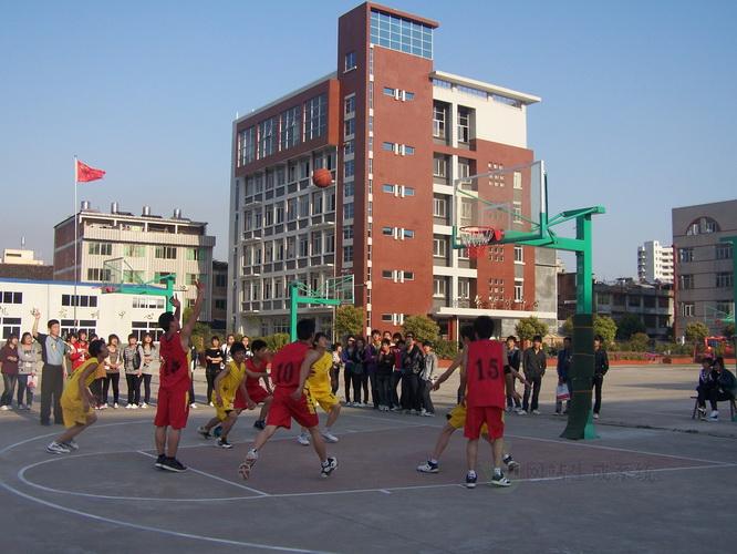 報(bào)讀重慶市萬(wàn)州區(qū)衛(wèi)生職業(yè)培訓(xùn)學(xué)校2022年怎么樣 
