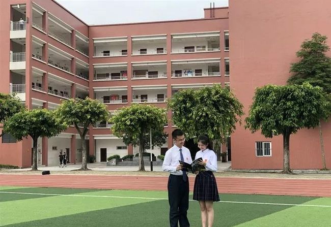 成都七中嘉祥外國語學(xué)校國際高中學(xué)生風(fēng)采