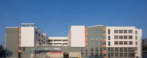 成都市田家炳中學(xué)操場(chǎng)