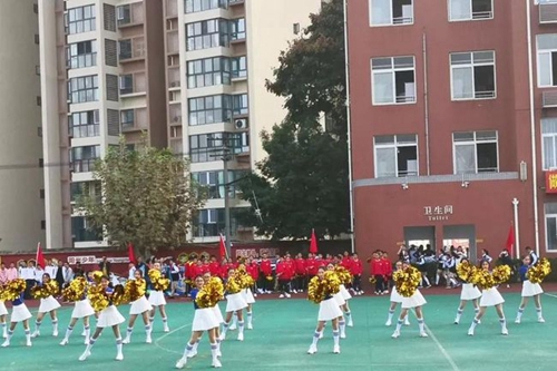 四川師范大學附屬中學外國語學校啦啦操