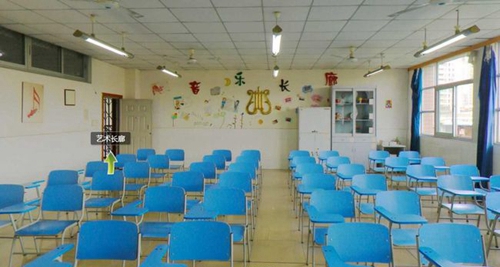 成都大學(xué)附屬中學(xué)音樂(lè)教室